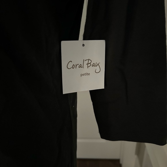 NWT! Coral Bay Women’s Christmas Black & Red Jeweled Cardinals 3/4 Sleeve Top PM - Picture 9 of 12